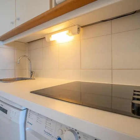 L'esquinade - G4 125 By Interhome *